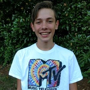 Meet your Posher, Ethan